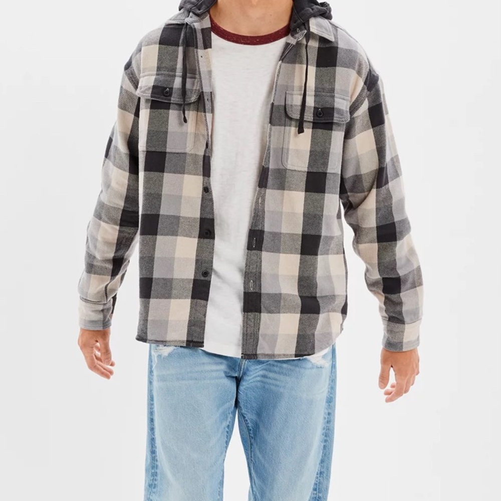 American Eagle Outfitters Black and Cream Checkered Shirt